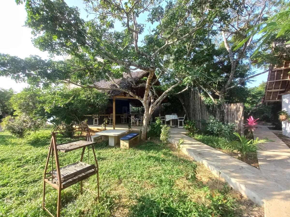 Bamba Kofi Campsite *